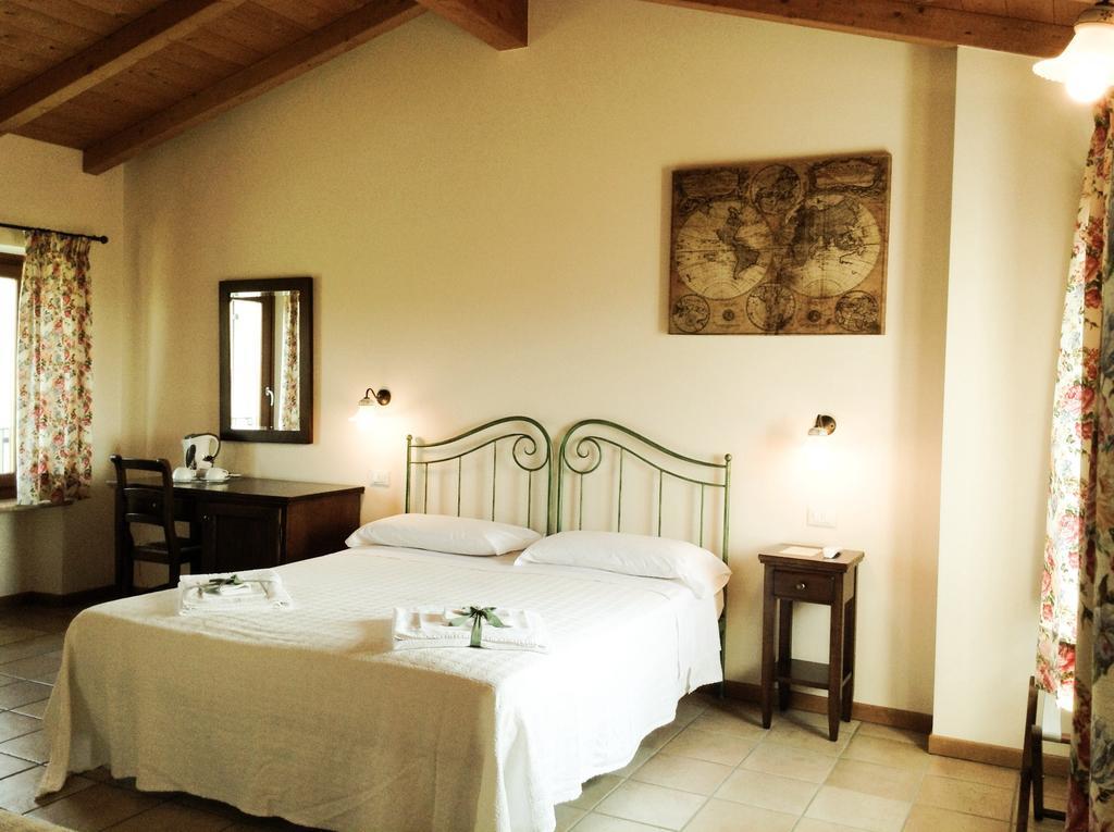 Agriturismo Anna Caterina Castelnuovo del Garda Phòng bức ảnh