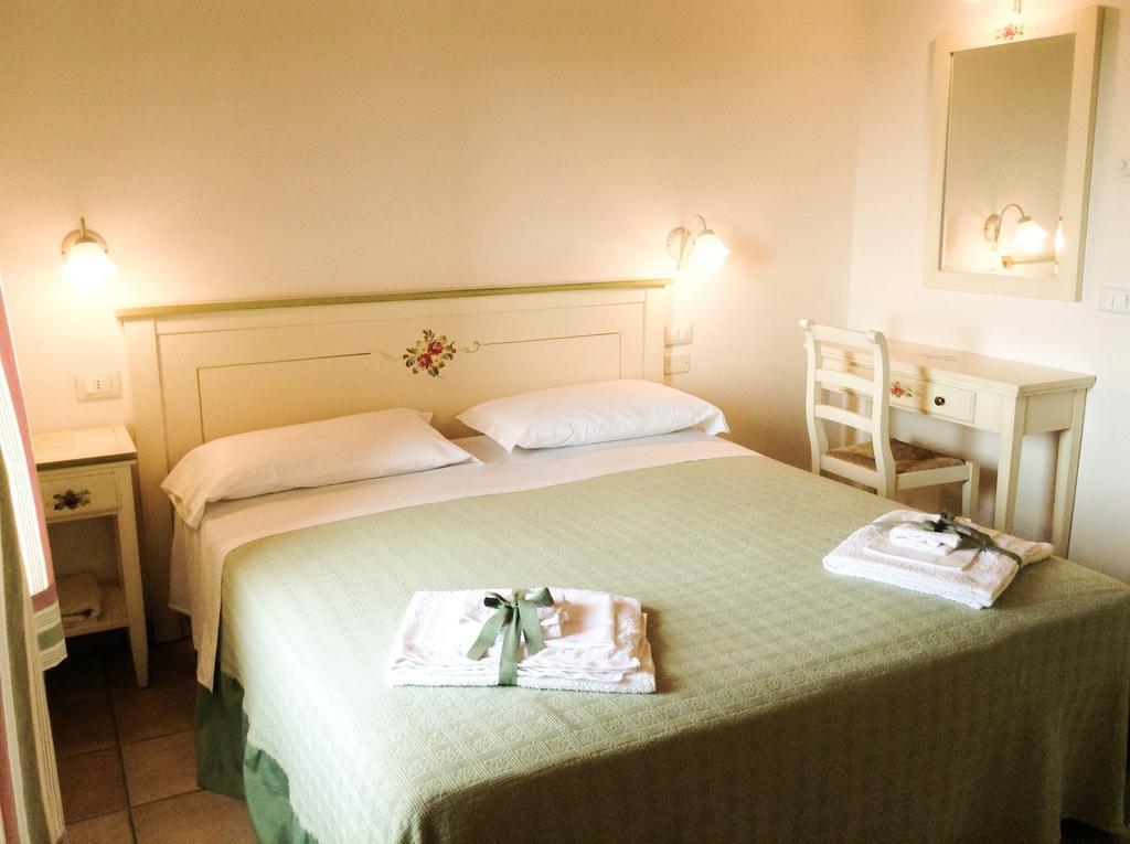 Agriturismo Anna Caterina Castelnuovo del Garda Phòng bức ảnh
